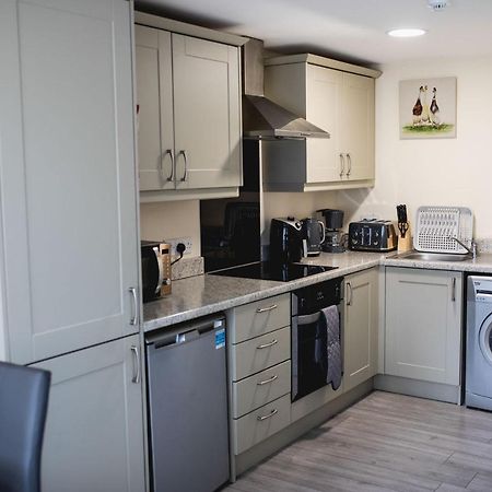 Vanity Ballycastle Diamond 2 Bedroom Apartment Екстер'єр фото