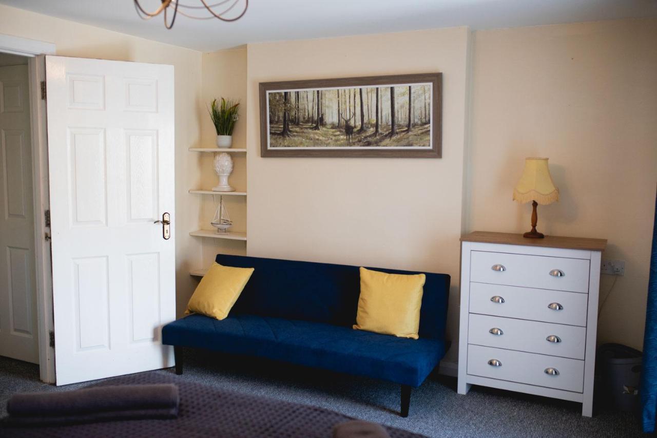 Vanity Ballycastle Diamond 2 Bedroom Apartment Екстер'єр фото