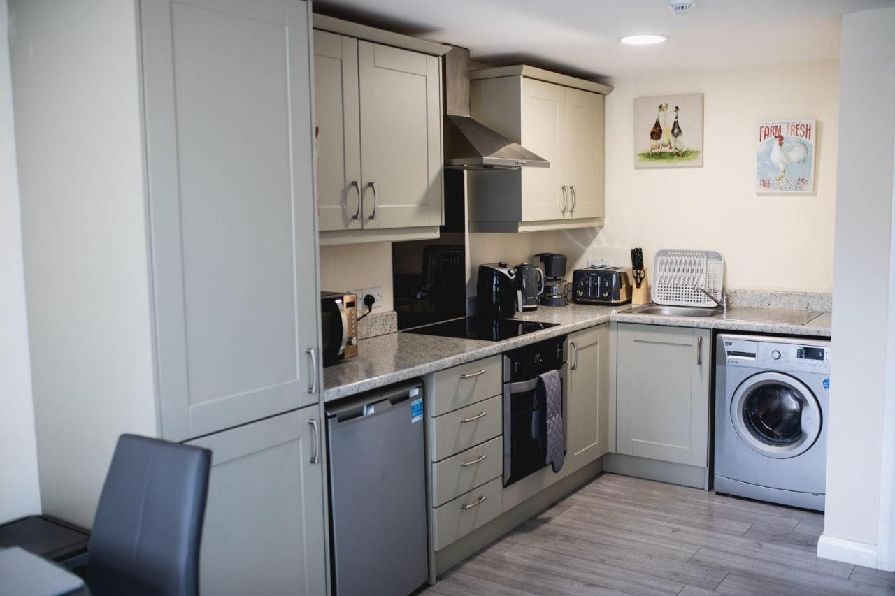 Vanity Ballycastle Diamond 2 Bedroom Apartment Екстер'єр фото